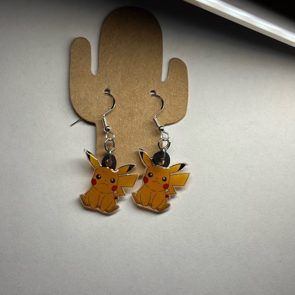 Pikachu earrings - Picture 3 of 3
